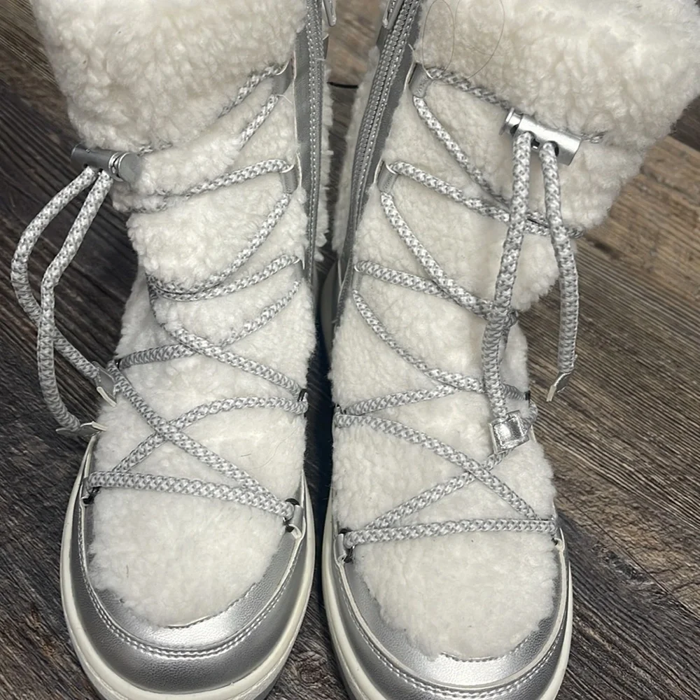 Kid’s boots